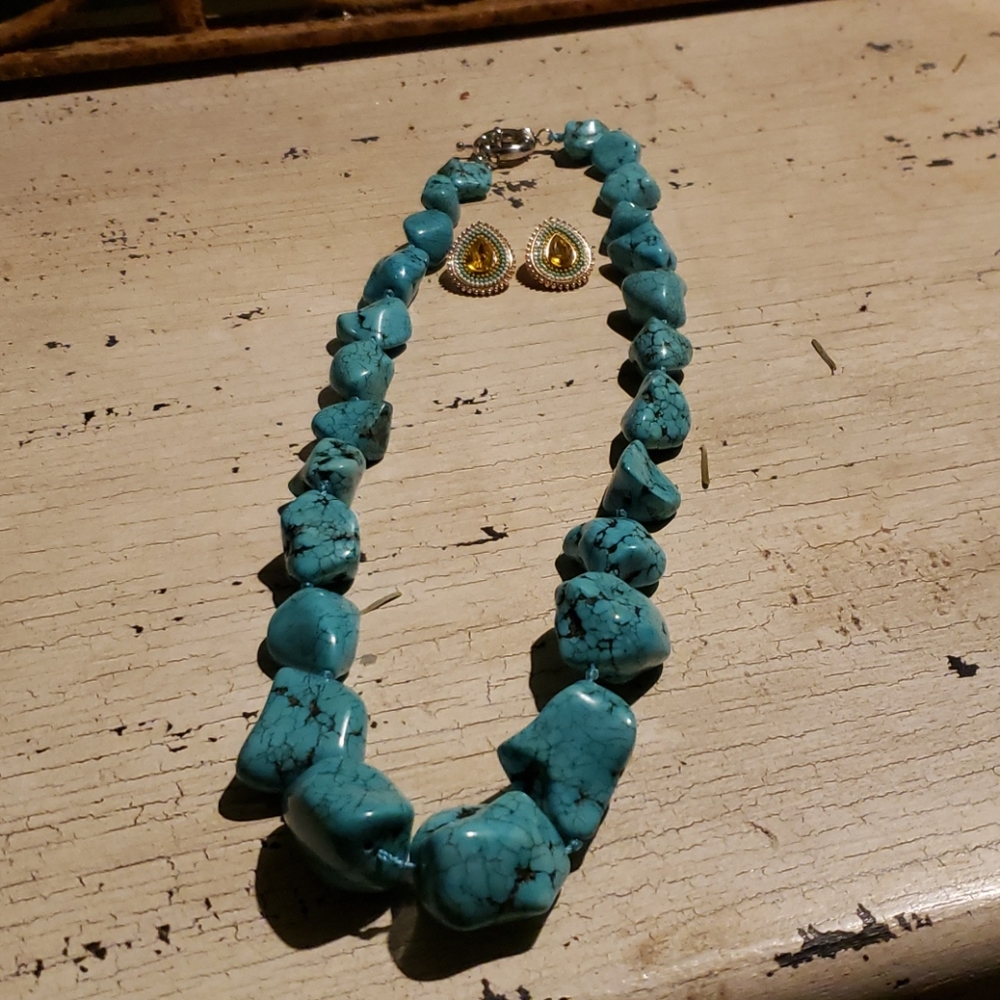Turquoise Necklace Set
